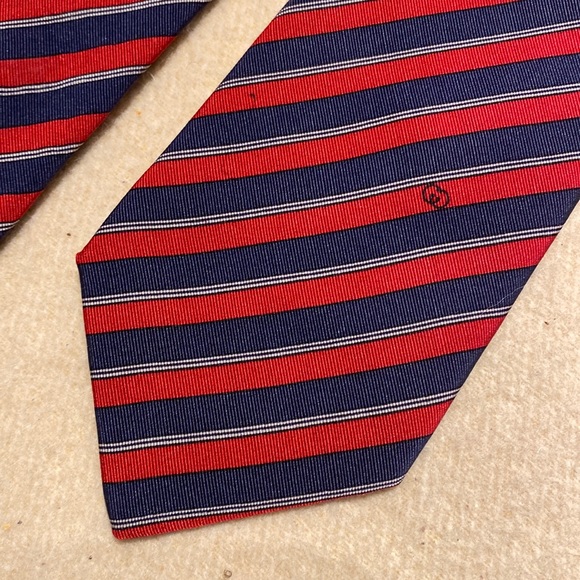 Vintage Gucci  slim silk and wool stripe tie - Picture 8 of 13
